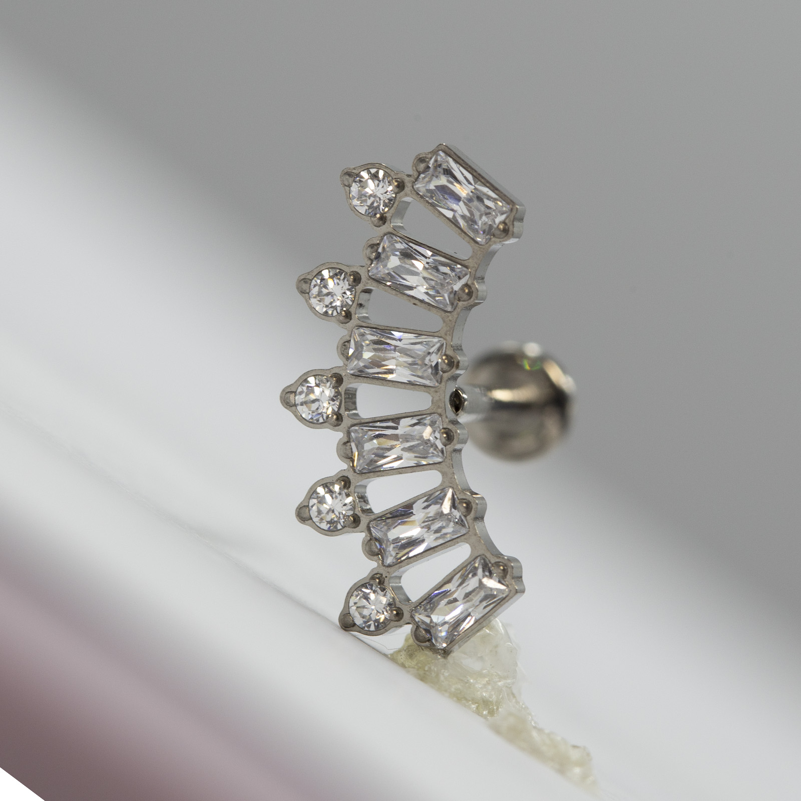16 г имплантат из титана ASTM  – обзор и цена Body Jewelry Implants